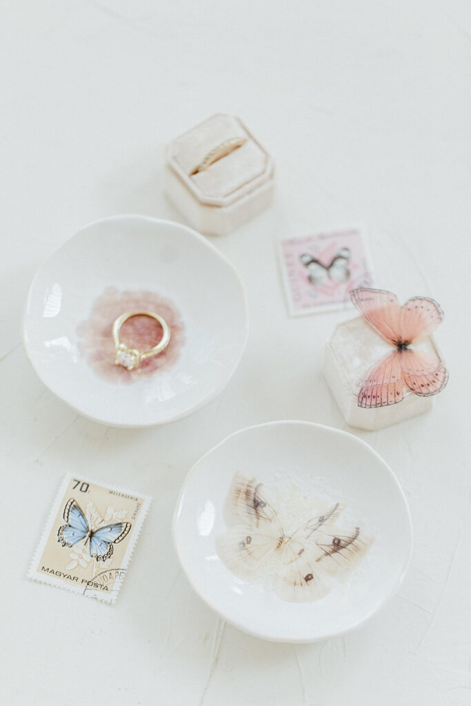 Verträumte Hochzeitsinspiration mit Schmetterlingen in einer Orangerie 10 hochzeitsinspiratoin sommerhochzeit schmetterling 3