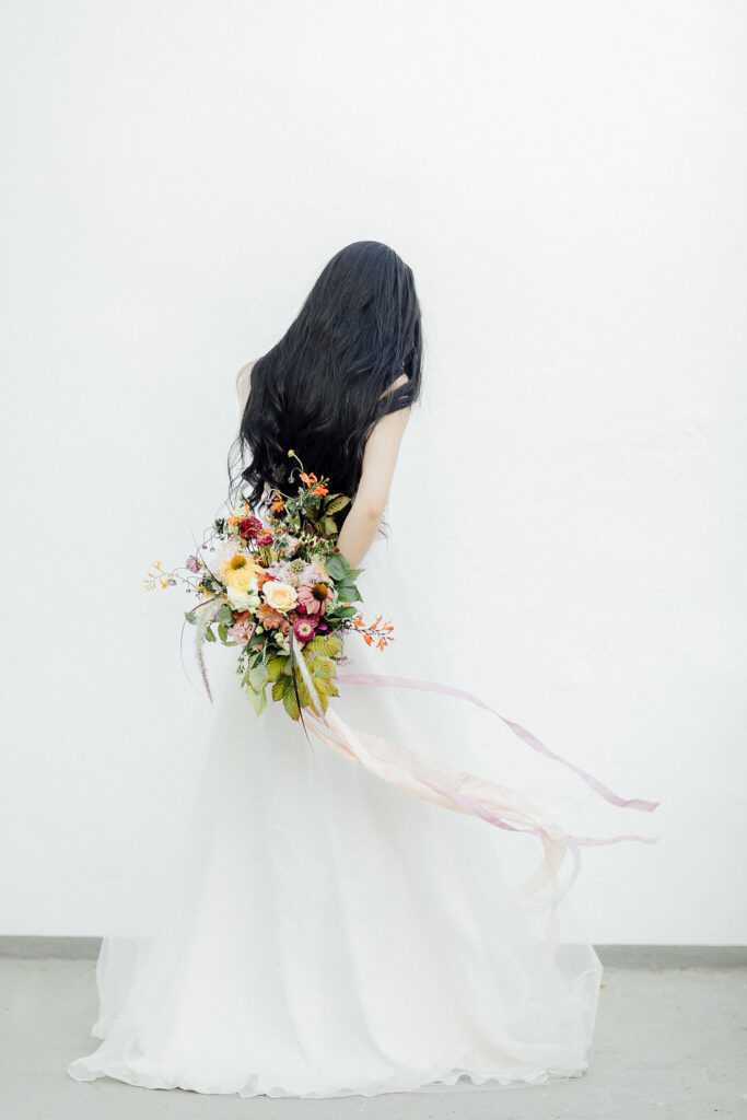 Verträumte Hochzeitsinspiration mit Schmetterlingen in einer Orangerie 16 hochzeitsinspiratoin sommerhochzeit schmetterling braut 7