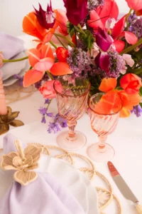 table of the month sunset serenade table decoration orange peach purple 05