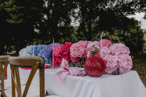table decoration with hydrangeas 03