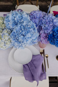 table decoration with hydrangeas 13