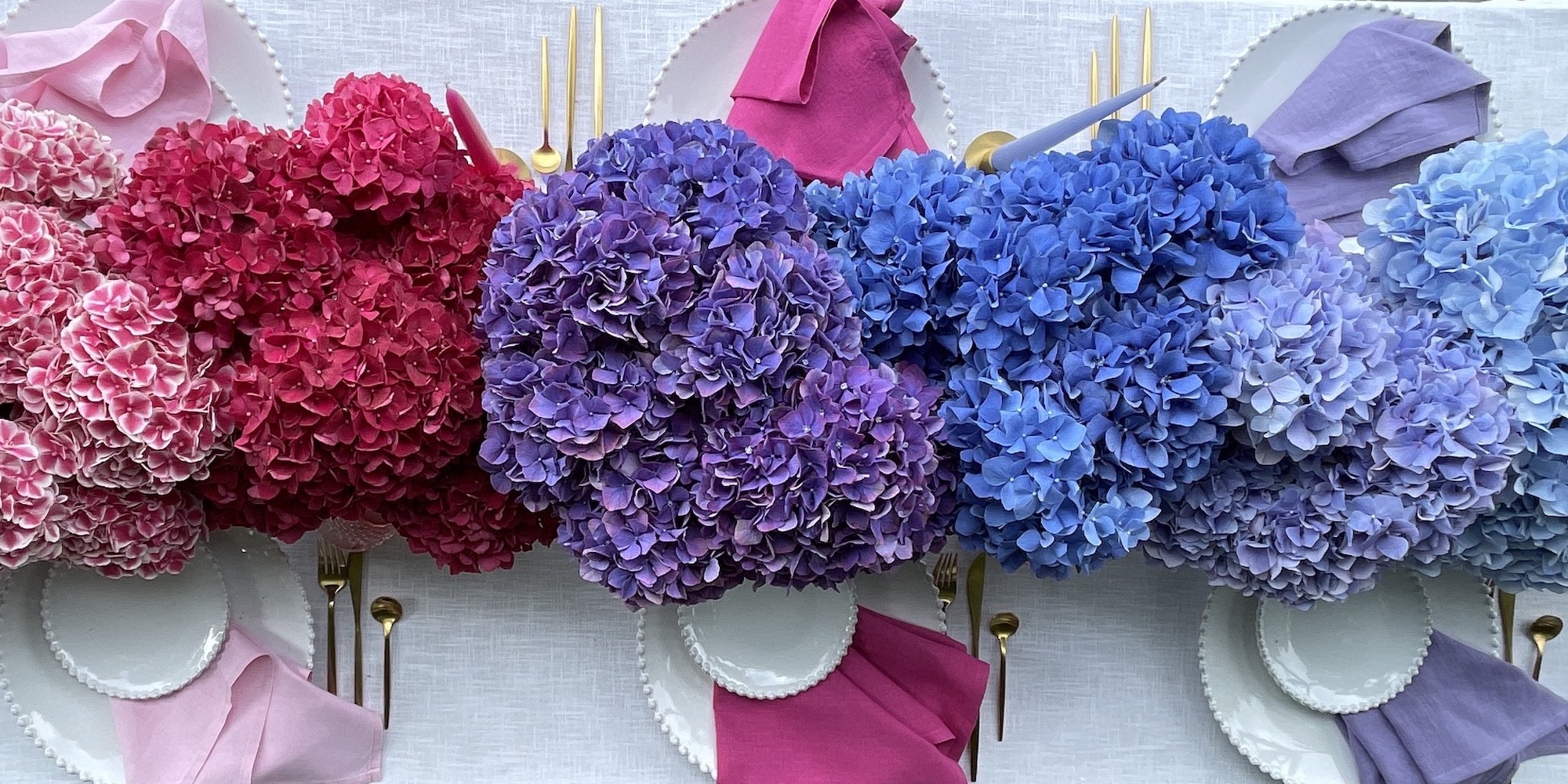 table decoration with hydrangeas 23