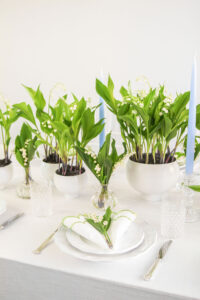 magnolias on silk tisch dekoration maigloeckchen lily of the valley gruen minimalism fruehling inspiration 182