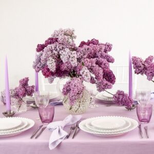 magnolias on silk tisch des monats mai fruehling flieder lila lavender lilac inspiration tischdekoration 2 quadrat